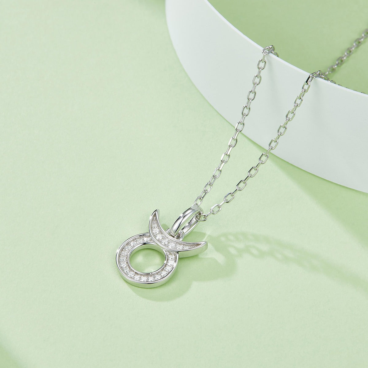 18K White Gold Plated S925 Taurus Zodiac Pendant Necklace with Moissanite